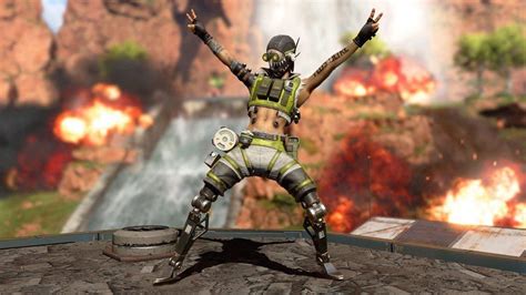 An Apex Legends player is using Aimlab to counter Neo Strafe