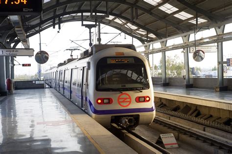 How to Access Free Wi-Fi Service on Delhi Metro