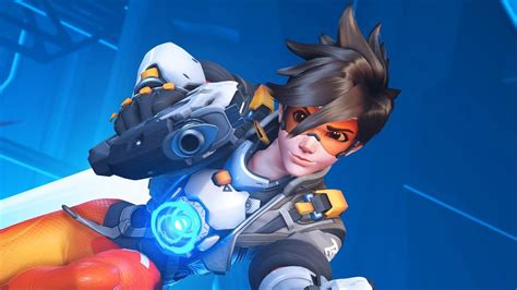 How to transfer skins from Overwatch to Overwatch 2