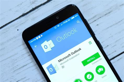 Outlook Lite App in the Making