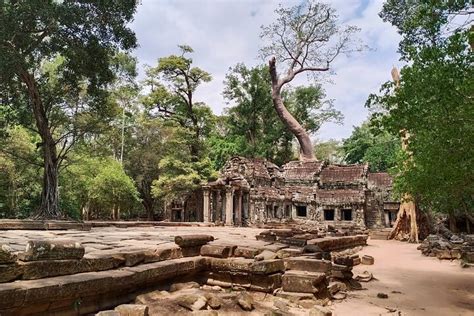 Siem Reap Day 2: Tomb Raider Faces of Bayon & Angkor Thom, The Great City