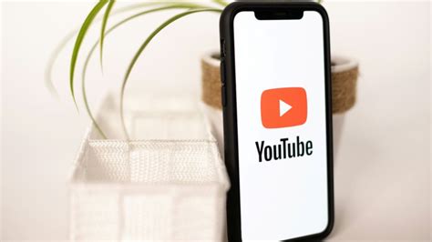 Third Party Apps to Play YouTube Videos in Background on Android